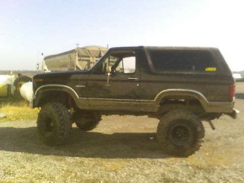 1985 Ford Bronco photo