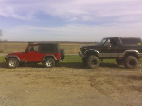 1985 Ford Bronco photo