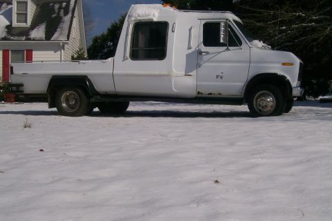 1982 Ford E350 photo