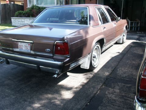 1989 Ford LTD Crown Victoria photo