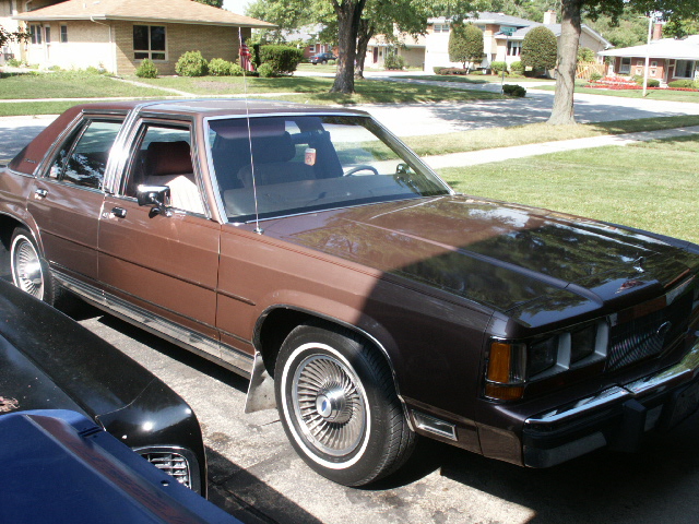 1989 Ford Crown Victoria LTD