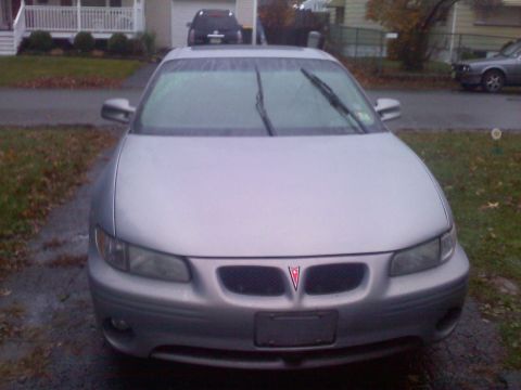 2000 Pontiac Grand Prix photo