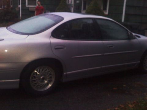 2000 Pontiac Grand Prix photo