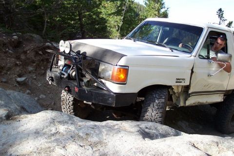 1990 Ford Bronco - Approaching Jaws 1