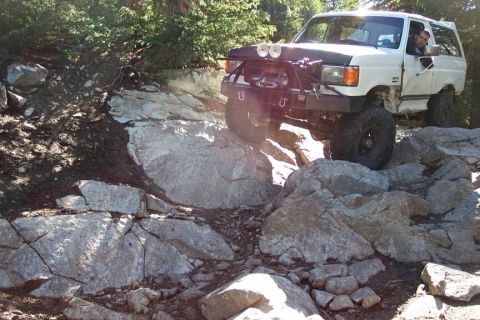 1990 Ford Bronco - Descending Jaws 2.5