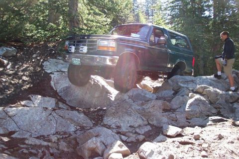 1990 Ford Bronco - Dave descending Jaws 2.5