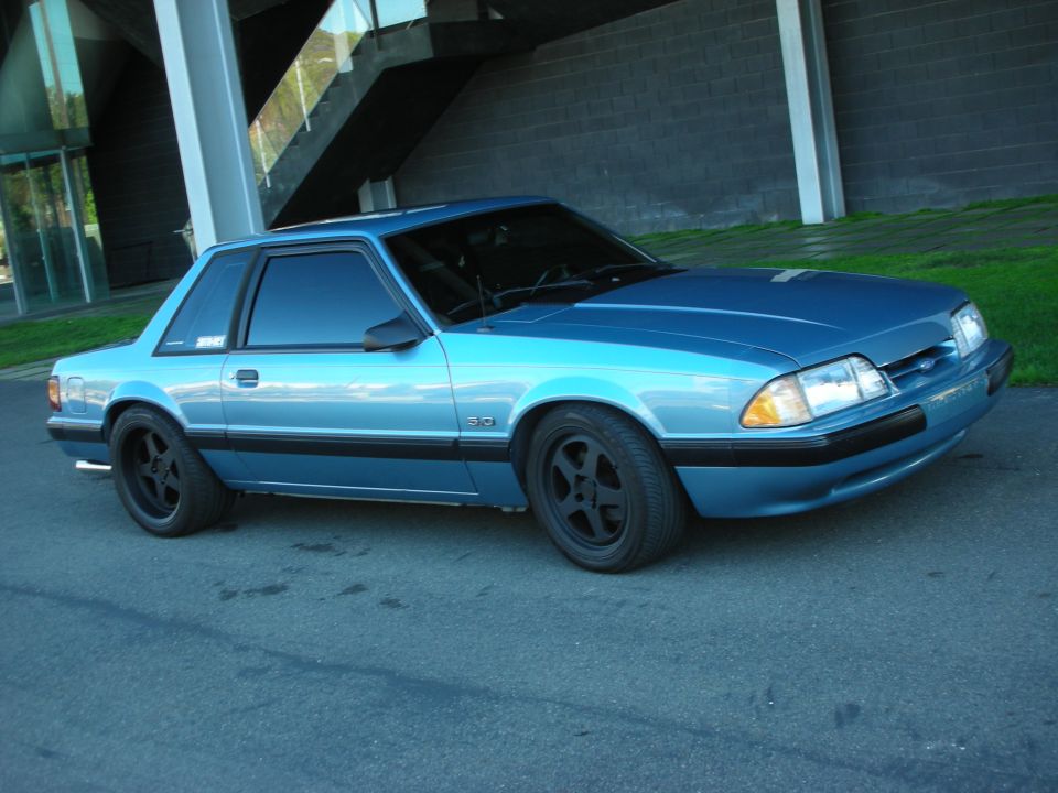 1990 Ford Mustang in 2010