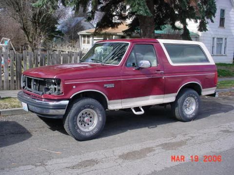 1992 Ford Bronco photo
