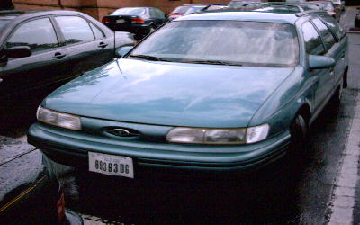 1993 Ford Taurus photo