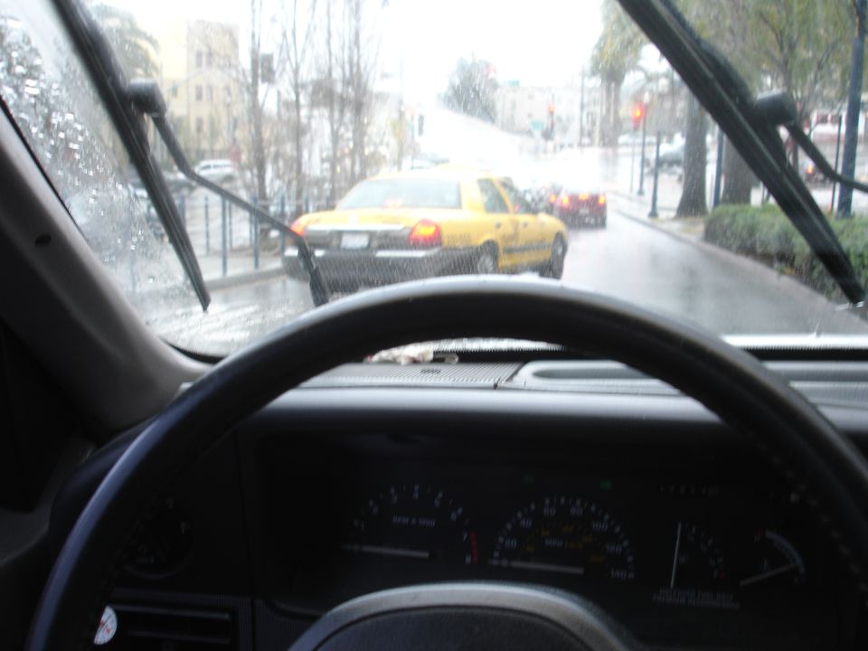 Yellow taxi from rear, 1989 model year