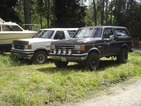 1989 Ford Bronco - My and my frieds Bronco