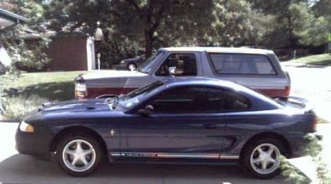 1994 Ford Bronco - I miss the 98' stang, was fun while we had it. Gone due to Mom wanting a Jeep instead cause the rwd mustang got her no where in the winter.