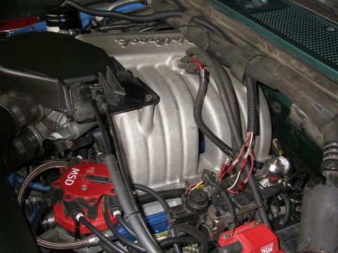 1990 Ford Bronco - Edelbrock Performer Truck Intake2