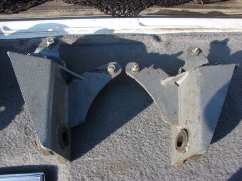 1995 Ford Bronco - These are lift kit brackets, not a 1995 Ford Bronco.