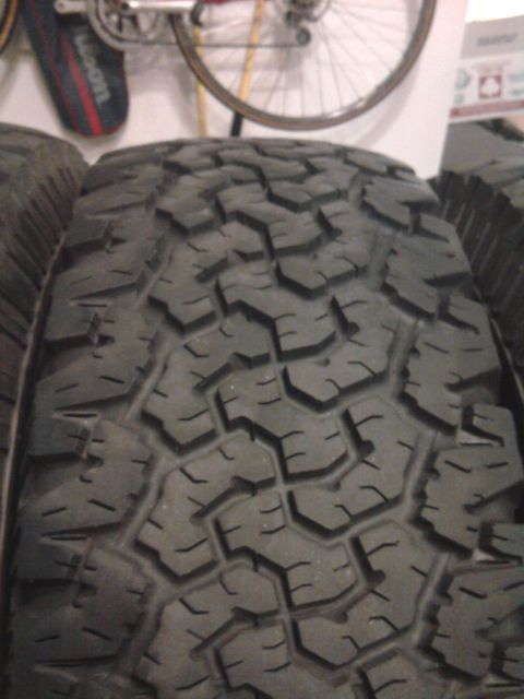 1983 Ferrari Enzo - This image shows the tread pattern of a tire, not a 1983 Ferrari Enzo.