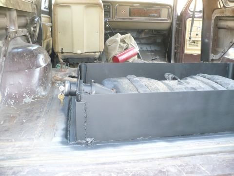 Raised gas tank - 1979 Ford Bronco