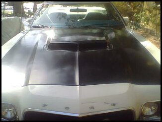 1972 Ford Ranchero - Front view of a 1972 Ford Ranchero, highlighting its distinctive hood scoop.