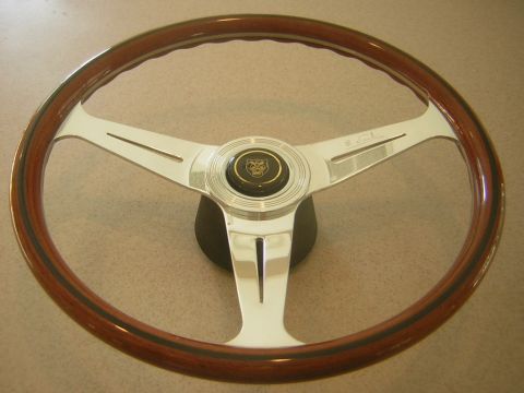 1987 Jaguar XJ6 - Nardi with hub