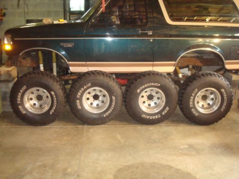 1995 Ford Bronco - American Eagle 589's 15x10 5 on 5.5 lug with Procomp Mud Terrains 35's