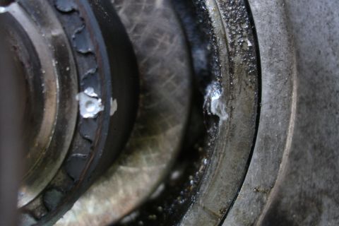 1995 Ford Taurus - This image shows a damaged engine component, not a 1995 Ford Taurus.