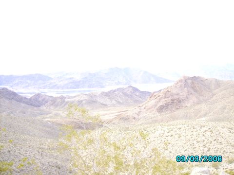 las vegas 2010 - the view of Lake Mead about 12 miles west of the house we stayed at in Meadview