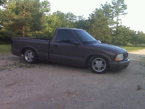 1998 GMC Sonoma - out in the country