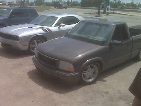 1998 GMC Sonoma - lower than the new challengers