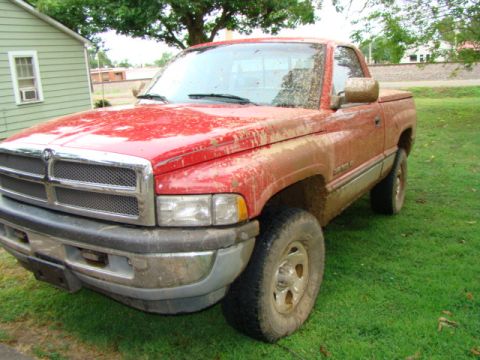 1994 Dodge 1500 - done ok but has weak motor