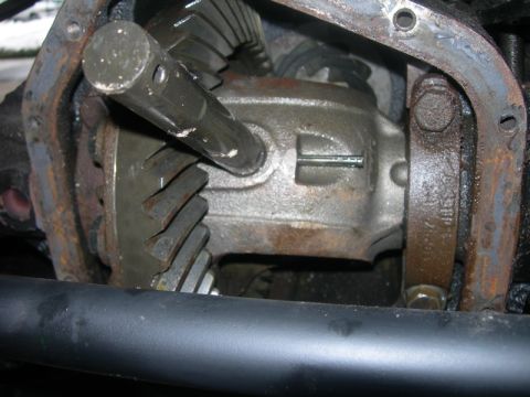 1991 Jeep Wrangler - Close-up view of the internal components of a vehicle's differential system.