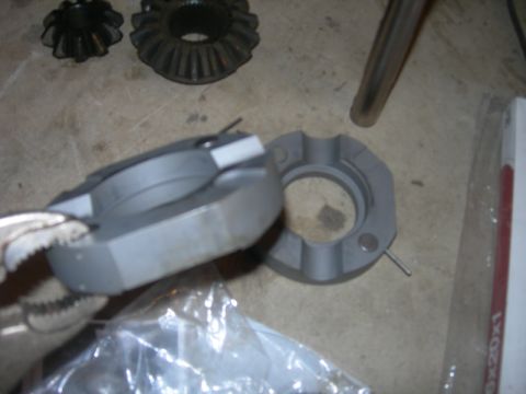 1991 Jeep Wrangler - Close-up of differential gears and housing components, possibly for a vehicle repair or upgrade.