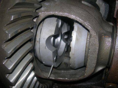 1991 Jeep Wrangler - Differential gears and carrier assembly shown in detail.