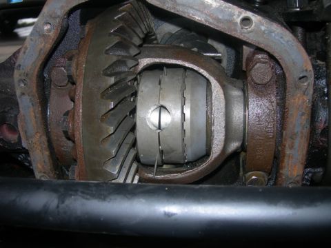 1991 Jeep Wrangler - This is a close-up view of the differential gears within a vehicle's axle housing.