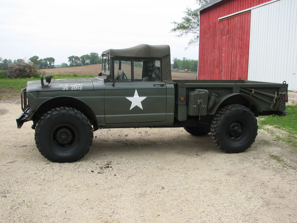 Here's another that is a better look at the whole truck.