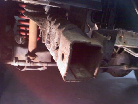 1996 Ford Bronco - winch frame dirty 2