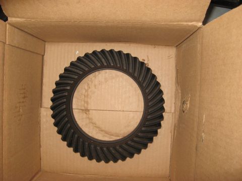 2008 Ford F-250 - A ring gear, a component of a vehicle's differential, is shown inside a cardboard box.