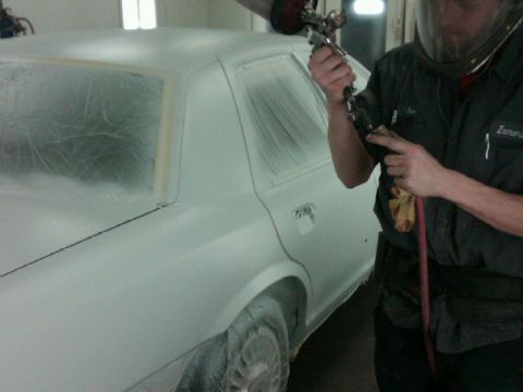 1999 Ford Crown Victoria - applying sealer