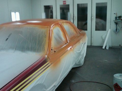 1999 Ford Crown Victoria - after spraying the lower burgandy