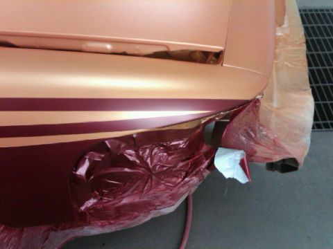 1999 Ford Crown Victoria - base coat with stripes