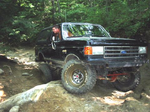 1989 Ford Bronco - tellico flexed out