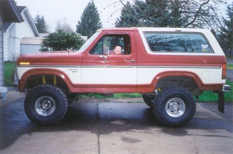 1985 Ford Bronco photo
