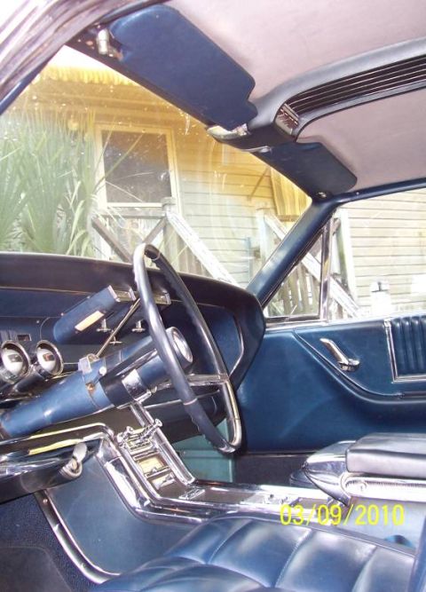 1966 Ford Thunderbird photo