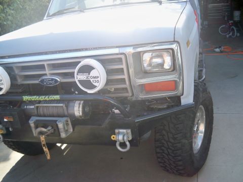 1985 Ford Bronco - Front view of a 1985 Ford Bronco, equipped with a winch and auxiliary lighting.