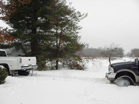 1987 Ford Bronco - Excursion Stuck and GMC pulling(wifestruck) Time for the lift!!!