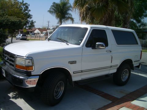 1992 Ford Bronco photo