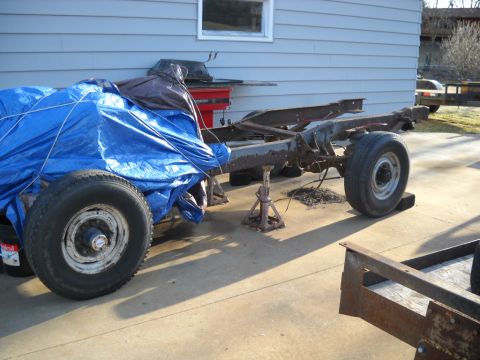 1954 Ford F-100 - Today I got the rear spring mount/shackle brackets into position, drilled the holes and bolted them to the frame. I then bolted the diff an…