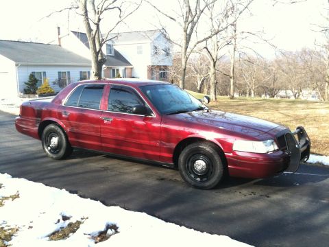 2005 Ford Crown Victoria photo
