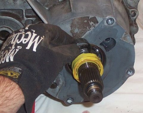 1990 Ford Bronco - Now you'll find a c-clip behind the speedo drive gear - remove this