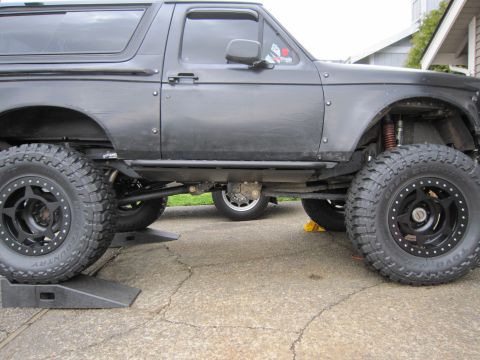 1996 Ford Bronco - This lifted 1996 Ford Bronco features aggressive off-road tires and a raised suspension system.