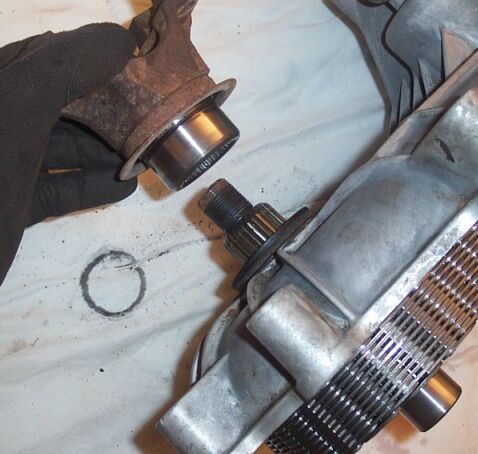 1990 Ford Bronco - Now remove the front output yoke
