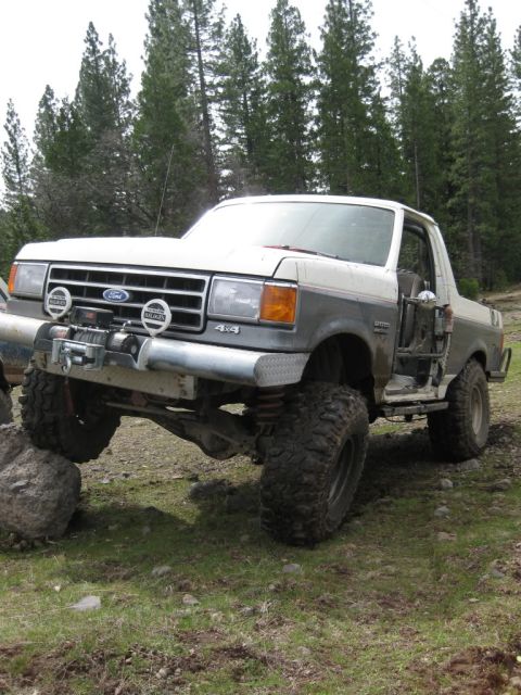 1991 Ford Bronco - This 1991 Ford Bronco is equipped for off-road adventures with its lifted suspension and large tires.